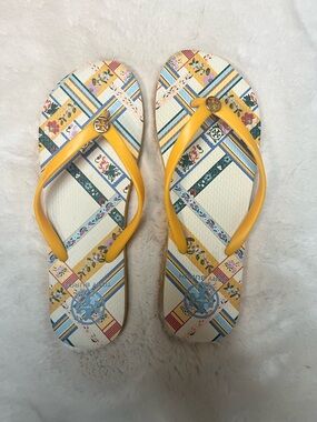 Tory Burch Yellow Logo Flip Sandals with Patterned Footbed